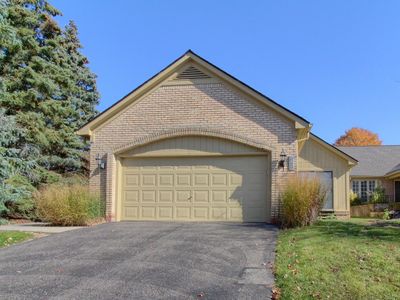 6337 Celeste Rd #51, West Bloomfield, MI, 48322