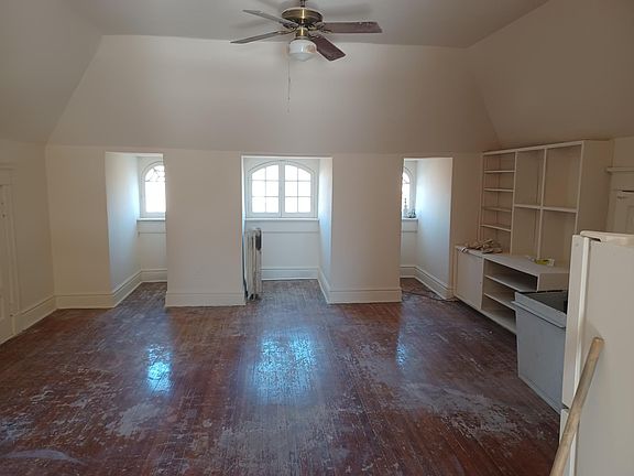 4th image of 2015 Monument Ave #4