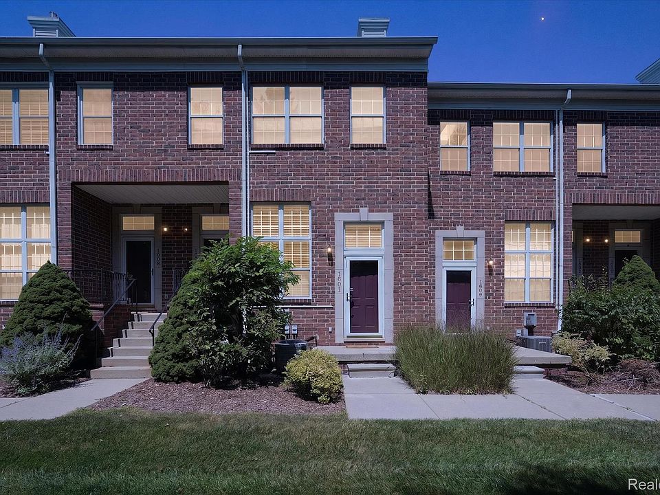 1st image of 1901 Lindsay Ln #71