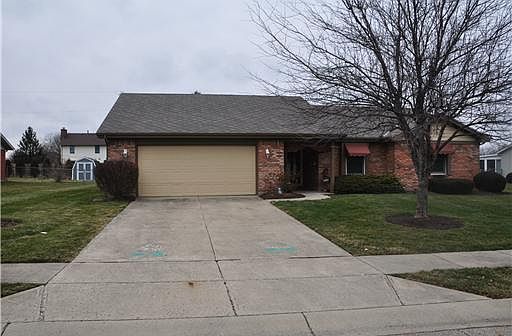 1st image of 272 Woodlawn Dr