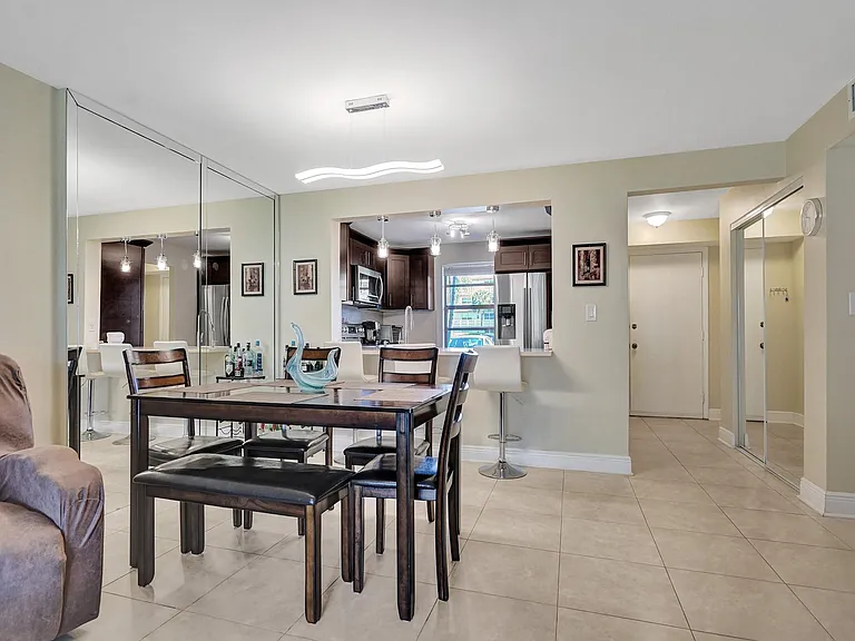 401 SE 3rd St #107 — Photo 33