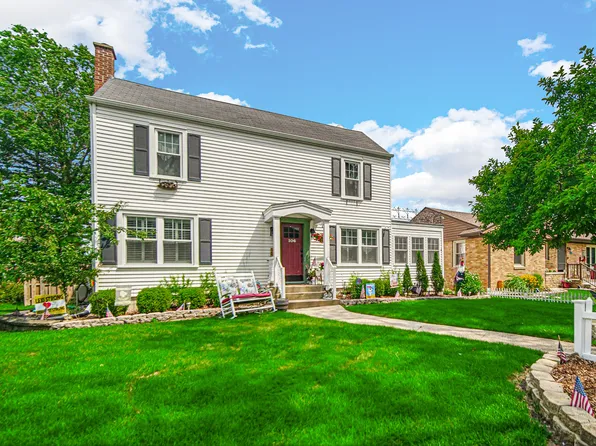106 N Meadow St, Grant Park, IL 60940