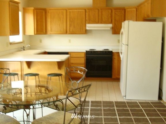 4th image of 6812 57th Court SE