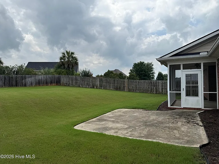 925 Woody Hill Cir — Photo 34
