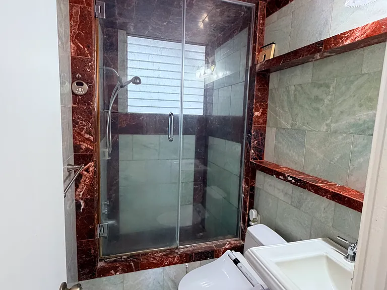 2412 Koa Ave #203 — Photo 10