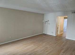 5917 Fairdale Ln APT 6, Houston, TX 77057