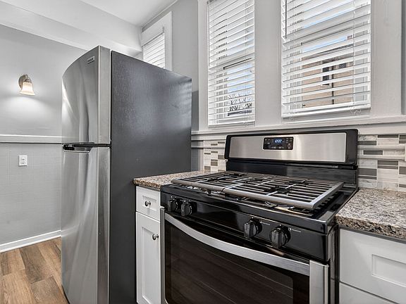 5th image of 428-432 N Park Blvd #7