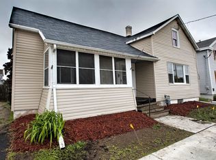 452 W 7th Ave, Oshkosh, WI 54902