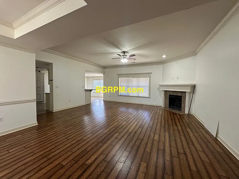 1901 Reveille Cir — Photo 2