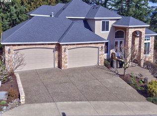 15945 SW Falcon Dr, Beaverton, OR 97007