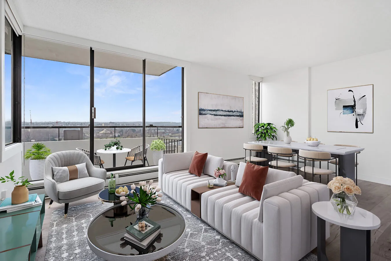 Pacific Cove Apartments — Photo 3