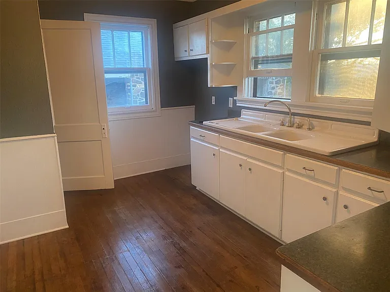 602 E Wise St — Photo 1