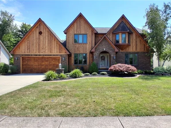 891 Carter Creek Dr, Grand Island, NY 14072