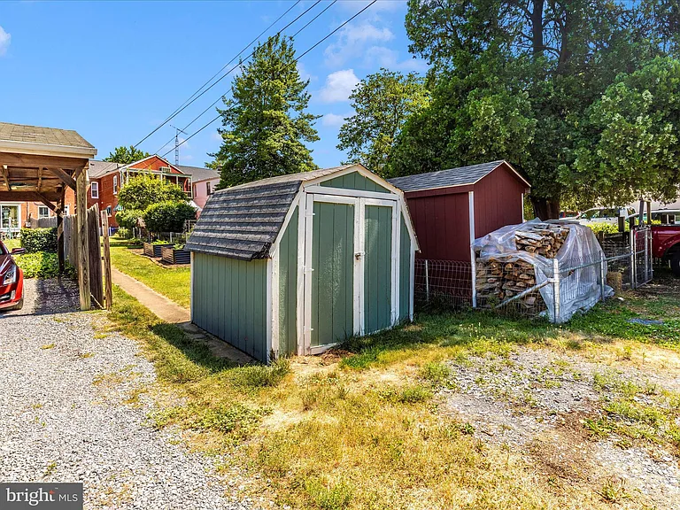 232 Dill Ave — Photo 56