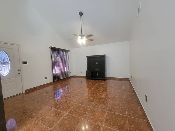 3rd image of 1006 Minutemen Dr