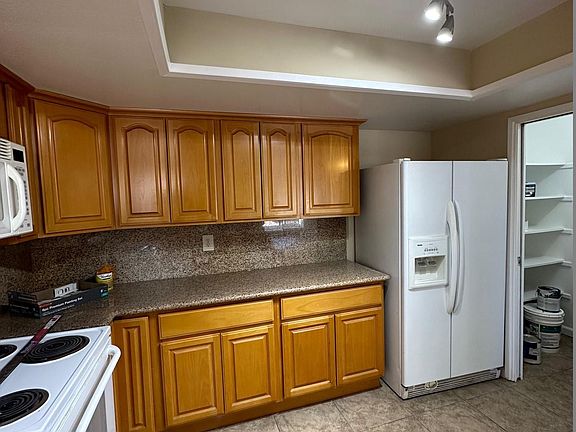 Large kitchen