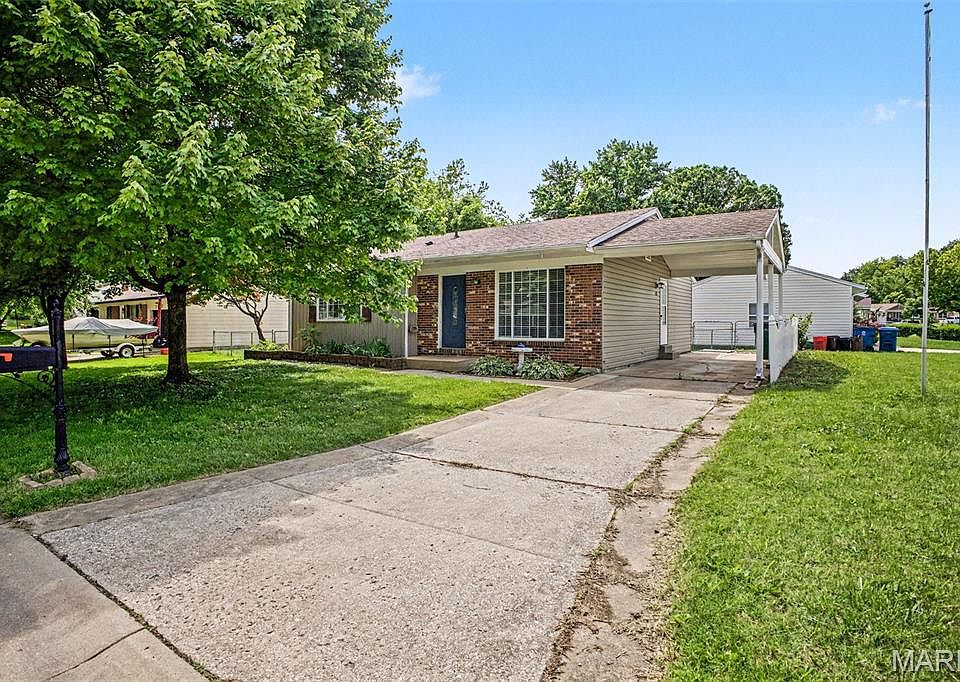 1st image of 2737 Essex St