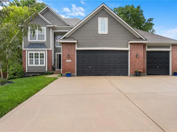 2508 SW Blazing Star Pl, Lees Summit, MO 64081