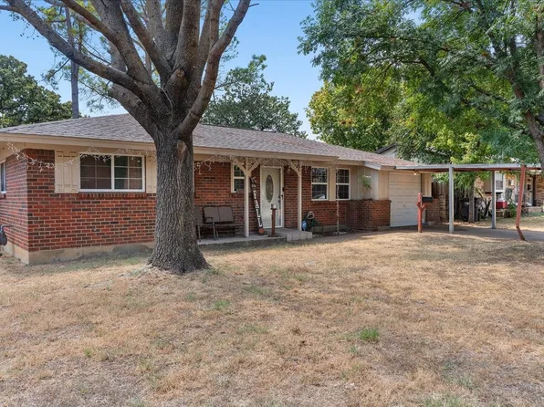 7228 Nosilla St, Fort Worth, TX 76112