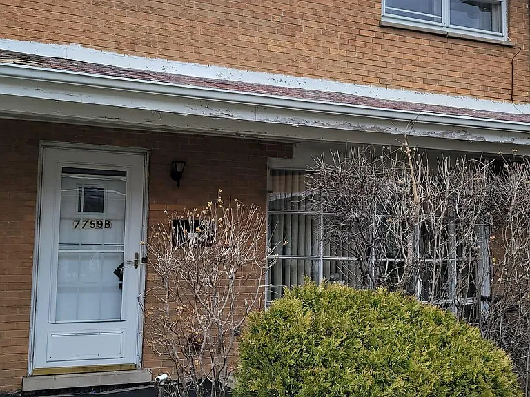 7759 N Nordica Ave #B — Photo 2