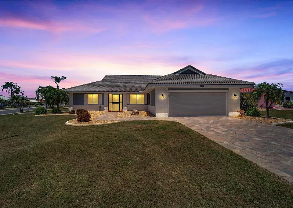 1839 Wolf Laurel Dr