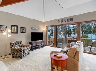 10 Harborview Dr UNIT 2, Pt Townsend, WA 98368