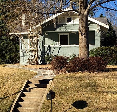 Perfect location in Edgewood
						:
						Large front porch, stone walkway