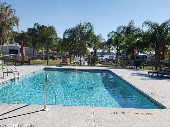 1074 FRONT Street #96, Welaka, FL 32193