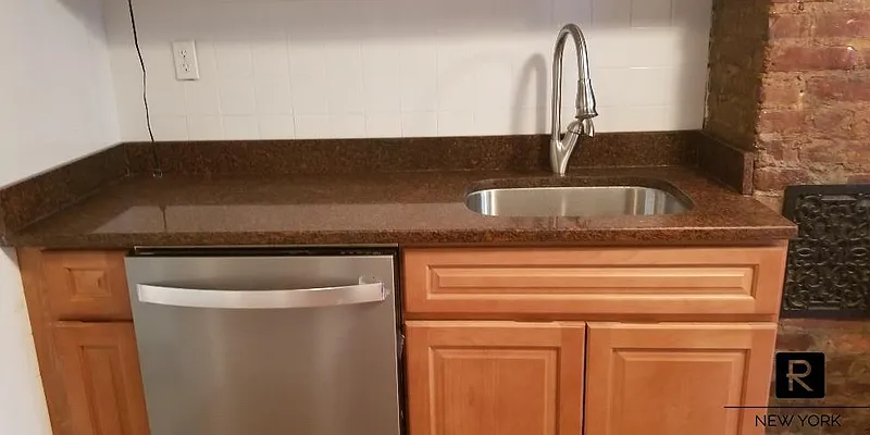 Rented by R New York | media 10