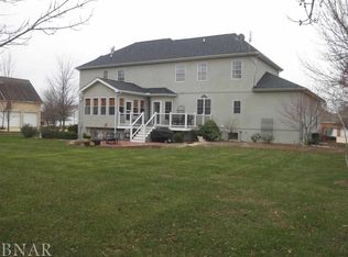 2105 Berry Ln, Bloomington, IL