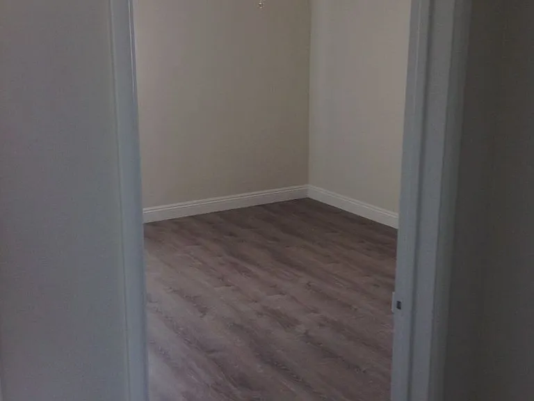 1131 W Duarte Rd — Photo 7