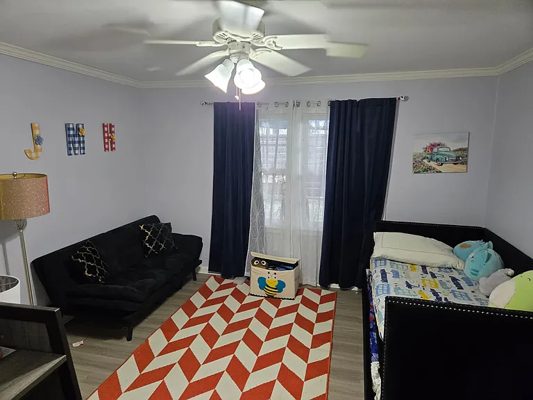 4002 Merrick St — Photo 17