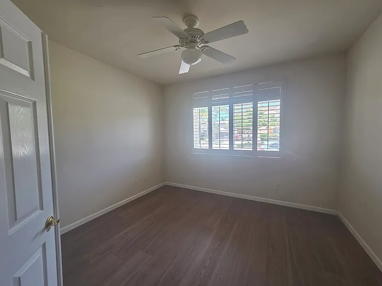 2086 Shenandoah Dr — Photo 16