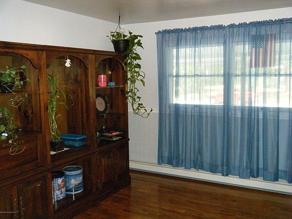 3rd image of 105 Dittmar Dr