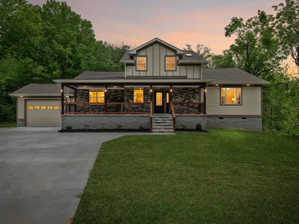 1198 Rogues Fork Rd, Bethpage, TN 37022