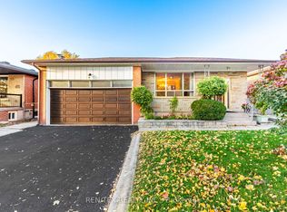 6 Blacksmith Cres, Toronto, ON M3N1V4