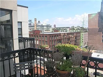 Rented by R New York