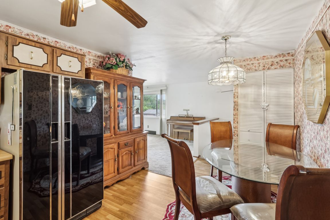 next background image