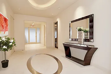 Sold by Manhattan Network Inc.