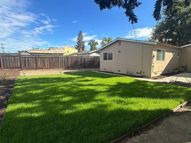 4309 Ross Ave — Photo 62