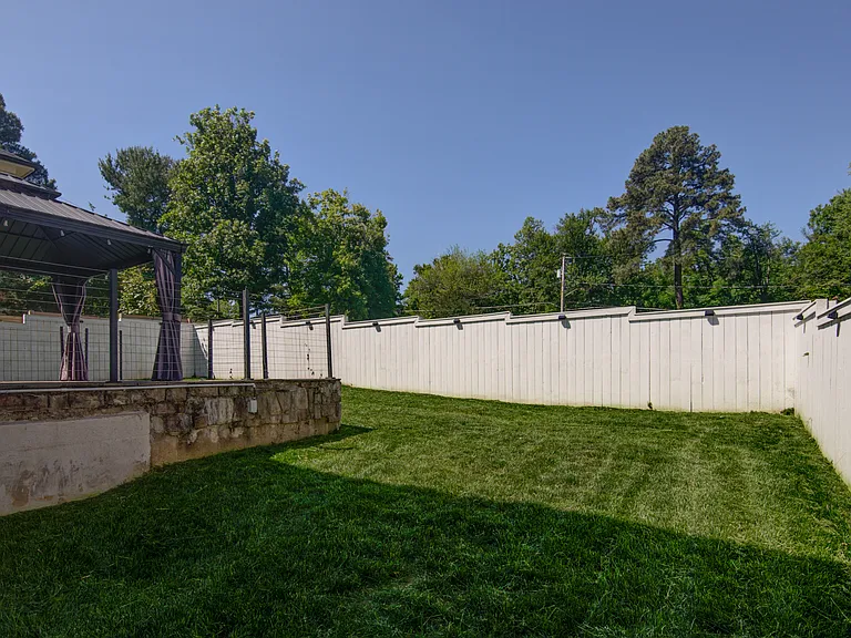 1628 Great Falls St — Photo 15