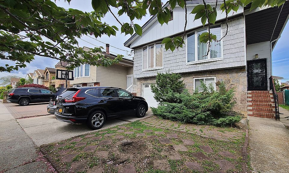 1st image of 159-37 86th St