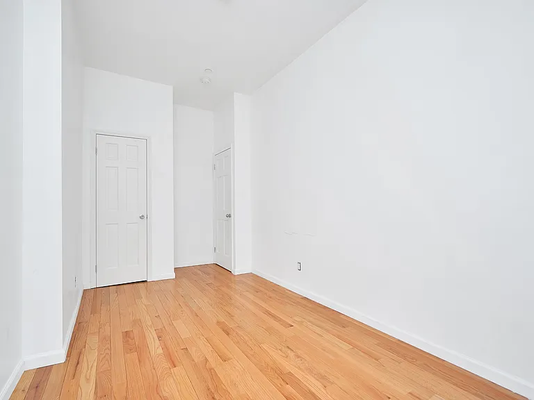 838 Herkimer St #2F — Photo 9