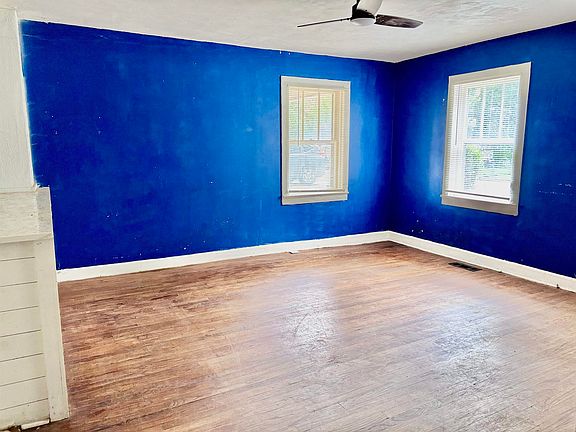 5th image of 1556 Sherrod Ave