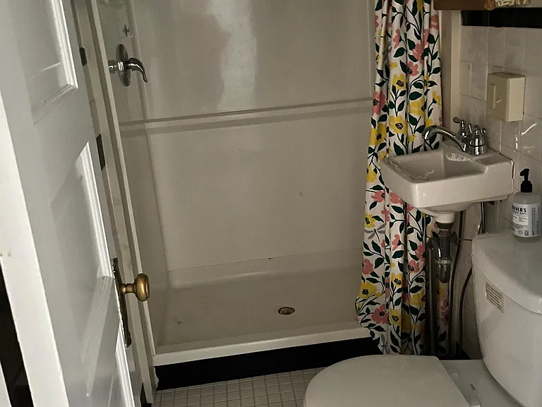 11 N Willard St — Photo 8