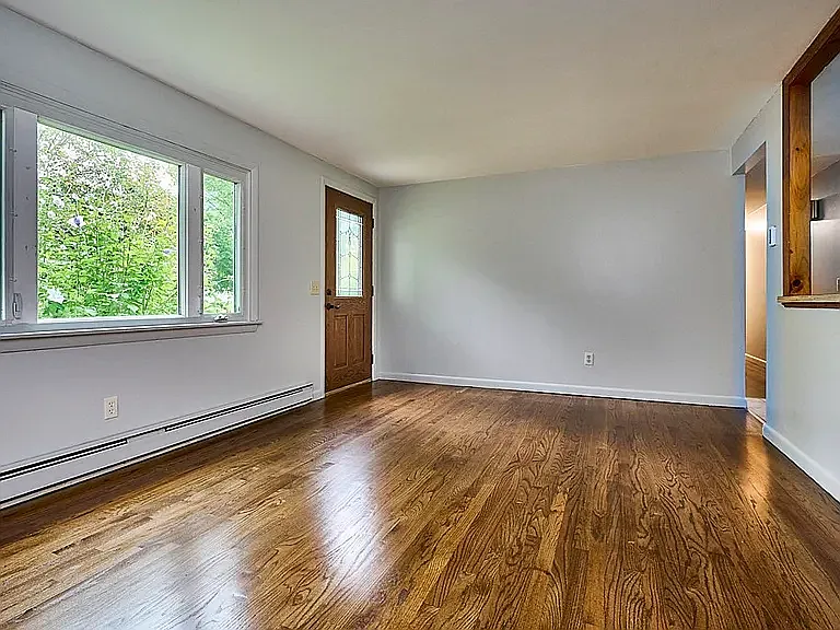 85 Longmeadow Dr — Photo 22