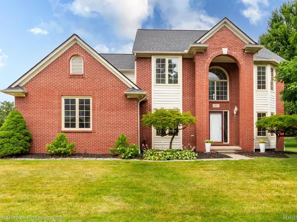 3870 Beechcrest, Rochester Hills, MI 48309