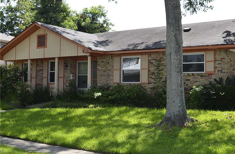 1st image of 2152 Valentine Ct