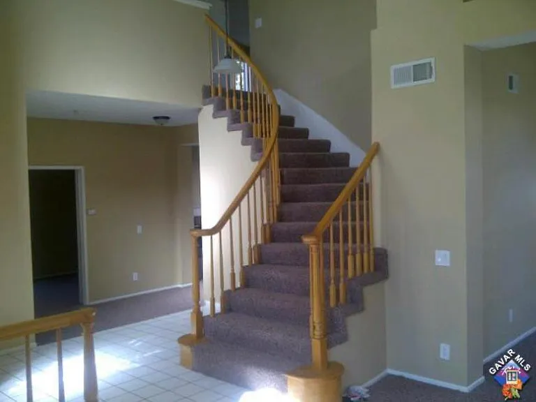 Vicker Way — Photo 10