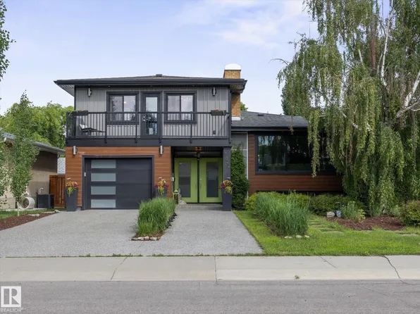 8822 161st St NW, Edmonton, AB T5R 2L2